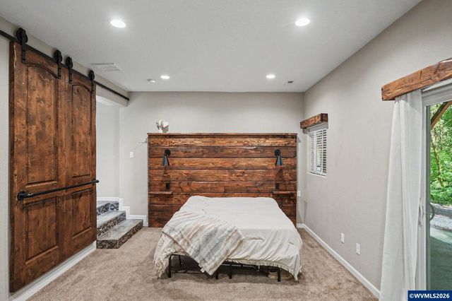 4660 Croisan Creek Rd S, Salem, OR 97302