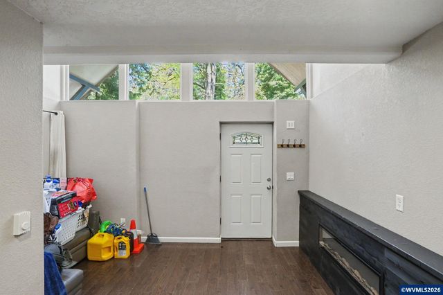 4660 Croisan Creek Rd S, Salem, OR 97302