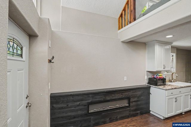 4660 Croisan Creek Rd S, Salem, OR 97302