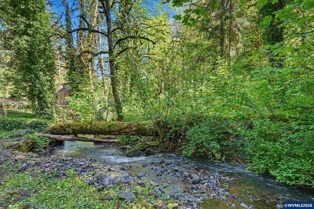 4660 Croisan Creek Rd S, Salem, OR 97302