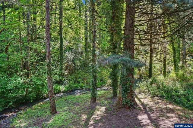 4660 Croisan Creek Rd S, Salem, OR 97302