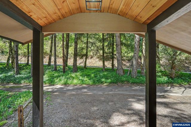 4660 Croisan Creek Rd S, Salem, OR 97302