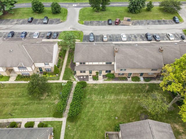 6171 Stornoway Drive N, Columbus, OH 43213