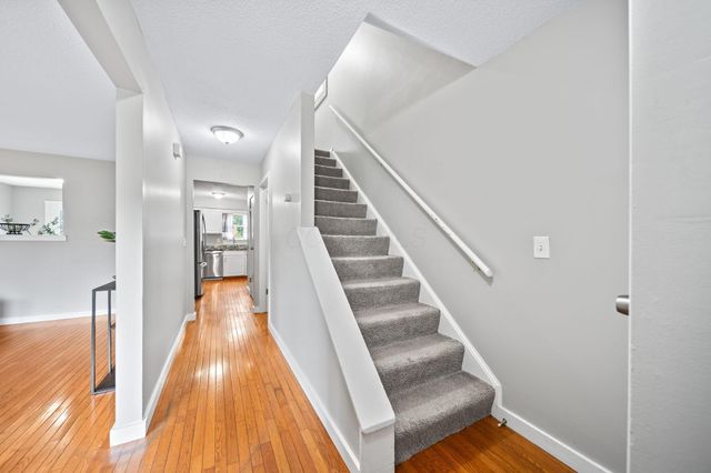 6171 Stornoway Drive N, Columbus, OH 43213