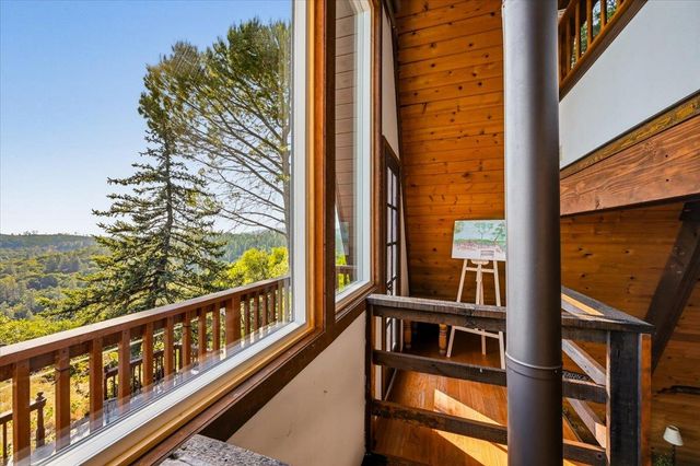 19235 Bumpy Rd, Grass Valley, CA 95949