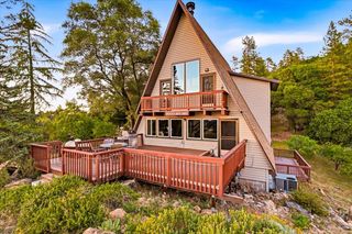 19235 Bumpy Rd, Grass Valley, CA 95949