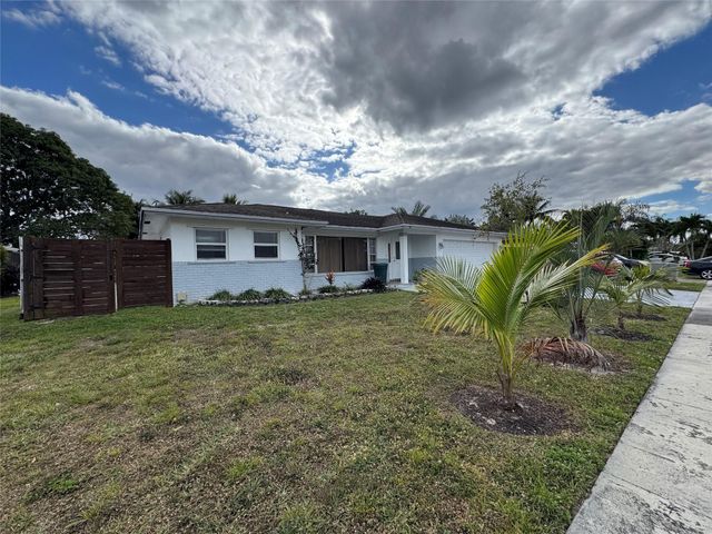 4602 Bison Street, Boca Raton, FL 33428