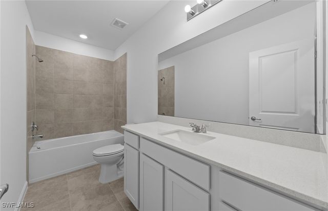 1587 Lake Jessup CIR, Cape Coral, FL 33909