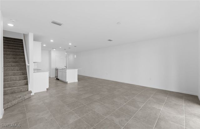 1587 Lake Jessup CIR, Cape Coral, FL 33909