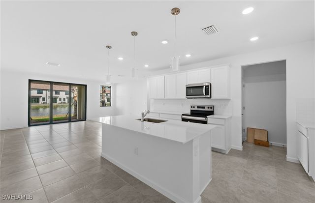 1587 Lake Jessup CIR, Cape Coral, FL 33909