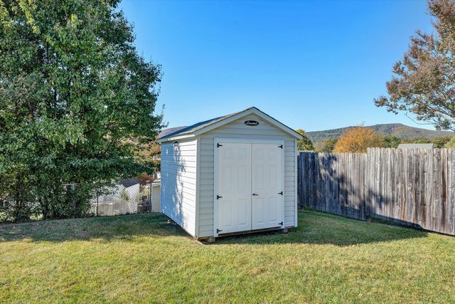 4872 Lantern ST, Roanoke, VA 24019