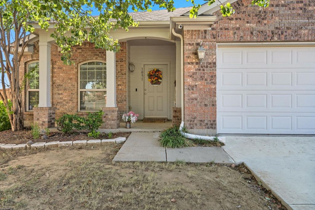 1051 Roundup Street, Cross Roads, TX 76227