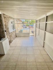 1922 NW 4th St B, Miami, FL 33125