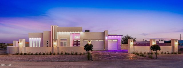 15070 Las Flores Drive, El Paso, TX 79938