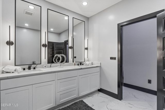 15070 Las Flores Drive, El Paso, TX 79938