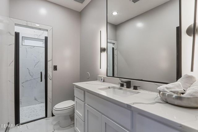 15070 Las Flores Drive, El Paso, TX 79938