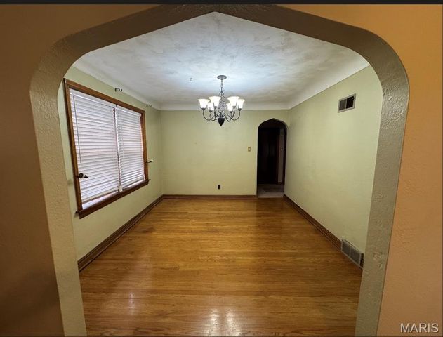 8635 Partridge Avenue, St Louis, MO 63147