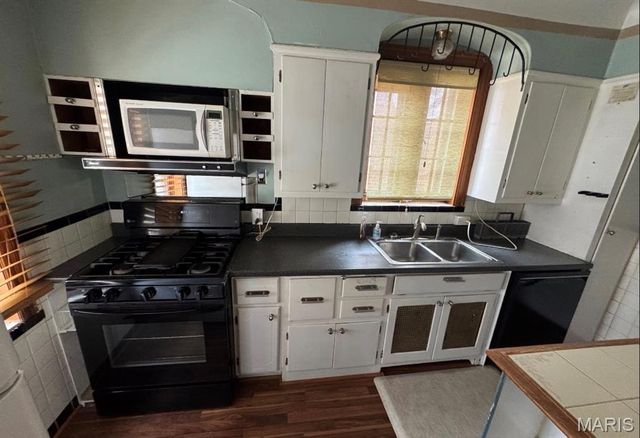 8635 Partridge Avenue, St Louis, MO 63147