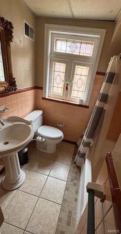 8635 Partridge Avenue, St Louis, MO 63147