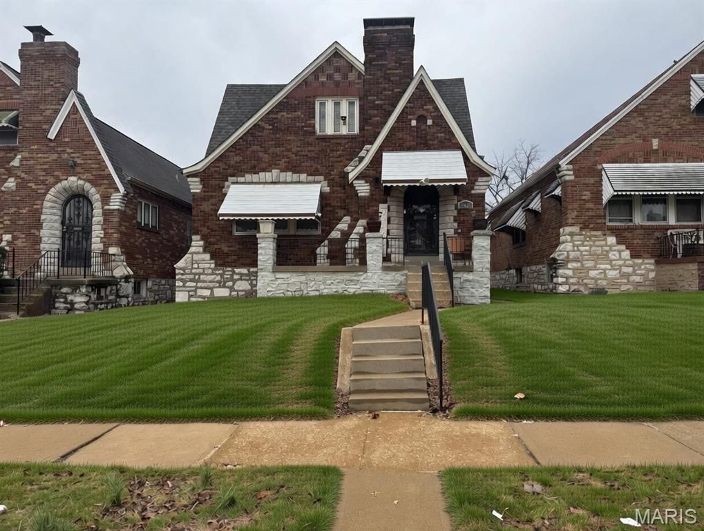 8635 Partridge Avenue, St Louis, MO 63147