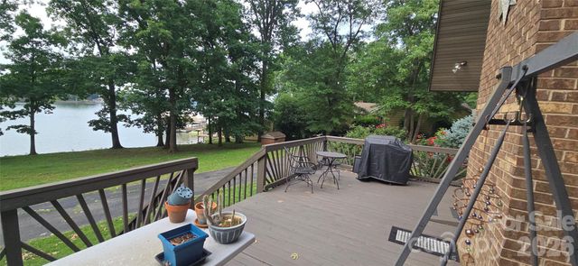 565 Bonum Road, Lake Wylie, SC 29710
