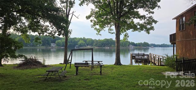 565 Bonum Road, Lake Wylie, SC 29710
