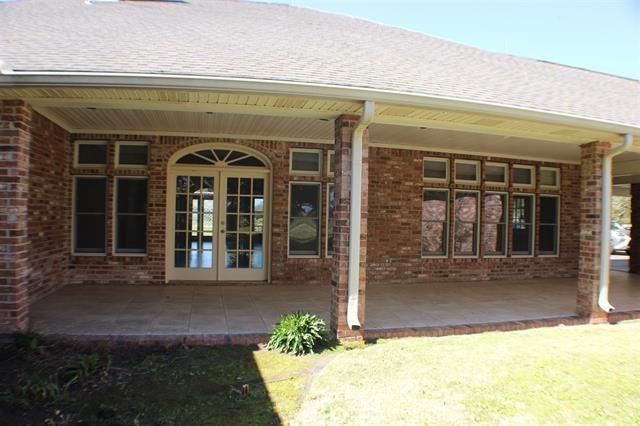 18195 Westbury Road, Beaumont, TX 77713