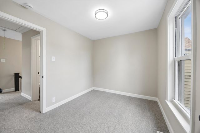 909 N Lockwood Avenue, Chicago, IL 60651