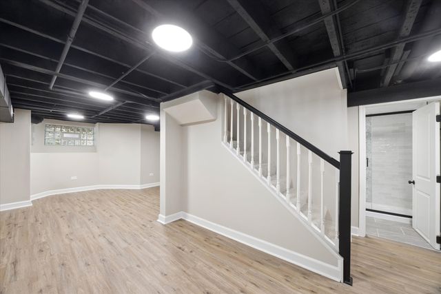 909 N Lockwood Avenue, Chicago, IL 60651
