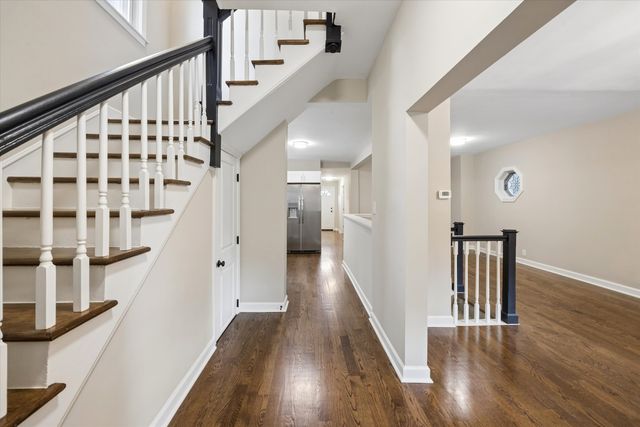 909 N Lockwood Avenue, Chicago, IL 60651