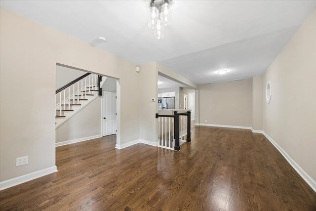 909 N Lockwood Avenue, Chicago, IL 60651