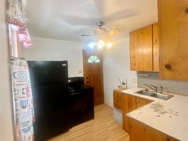 5618 Avenue L UP, Galveston, TX 77551