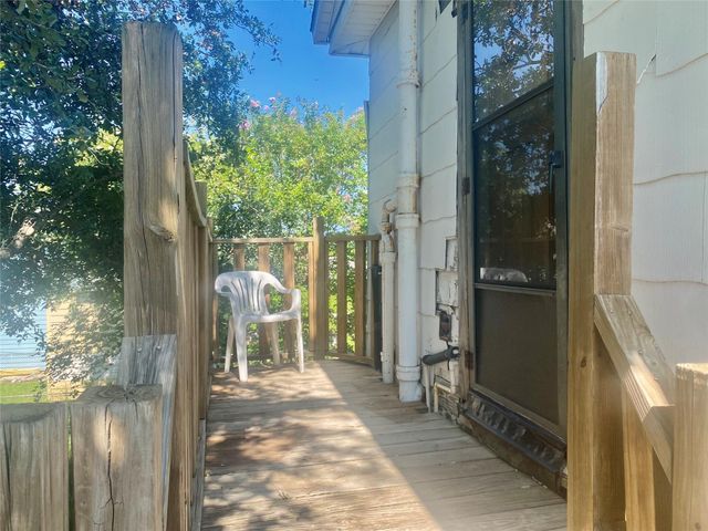 5618 Avenue L UP, Galveston, TX 77551