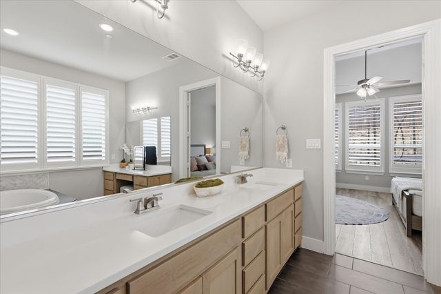 1204 Broadmoor Way, Roanoke, TX 76262
