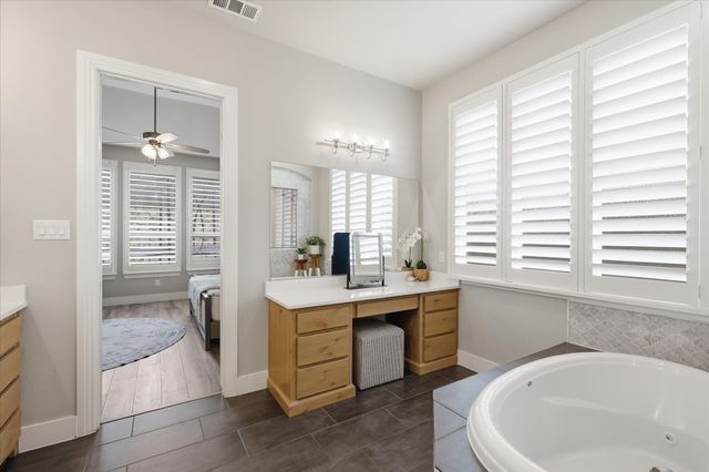 1204 Broadmoor Way, Roanoke, TX 76262