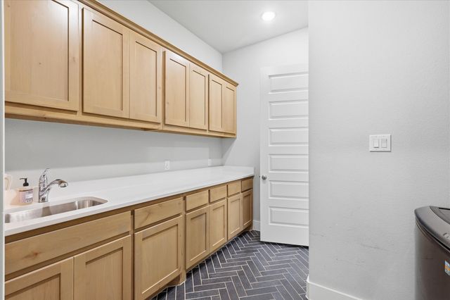 1204 Broadmoor Way, Roanoke, TX 76262