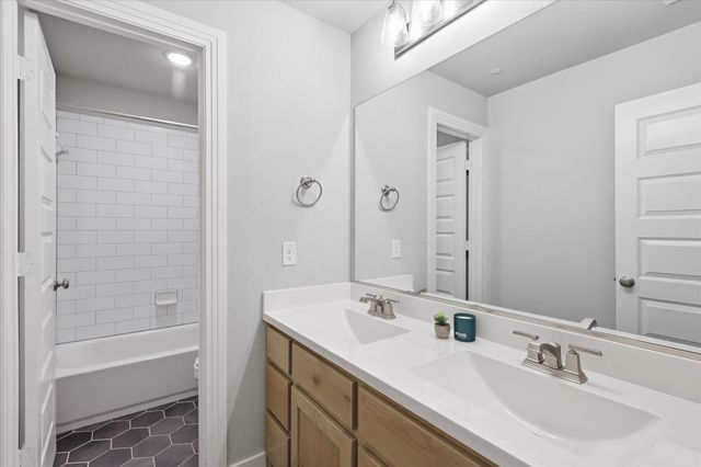 1204 Broadmoor Way, Roanoke, TX 76262