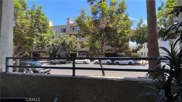 720 W 4th 114, Long Beach, CA 90802