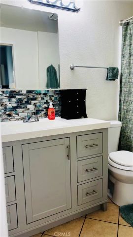 720 W 4th 114, Long Beach, CA 90802