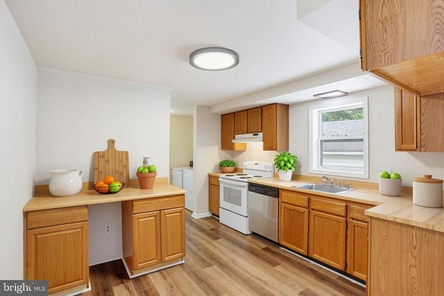 415 ARMSTRONG CORNER RD, Middletown, DE 19709