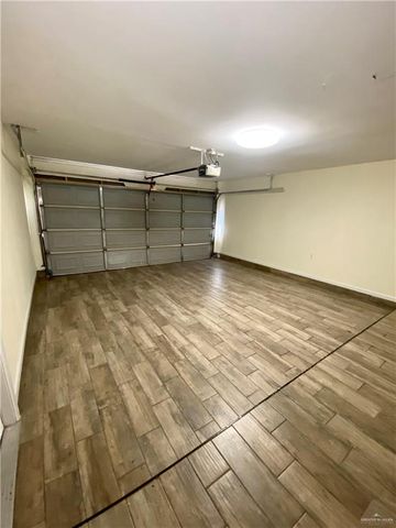 410 S Airport Drive, Weslaco, TX 78596