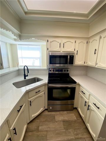 410 S Airport Drive, Weslaco, TX 78596