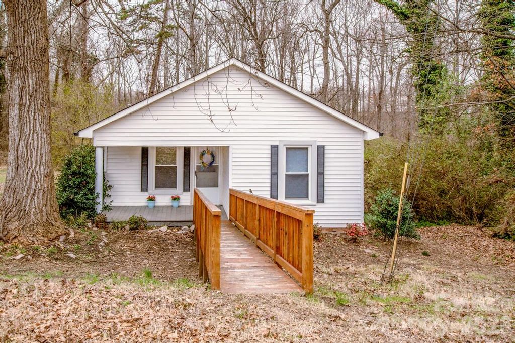 241 Pethel Street, Kannapolis, NC 28081