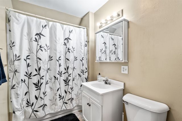 107 Riverside Street, Marshalltown, IA 50158