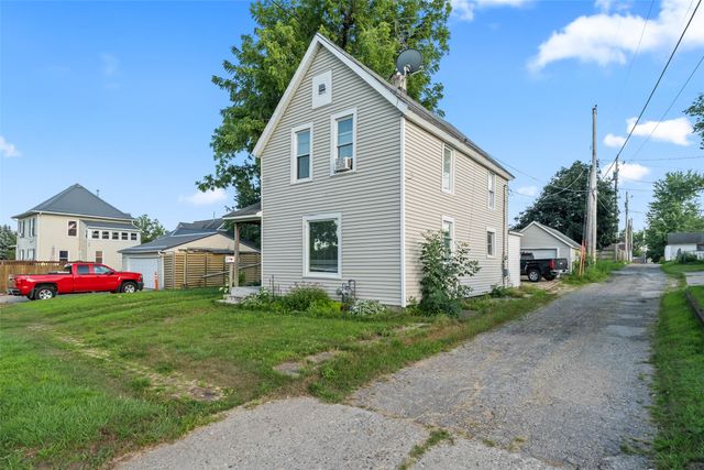 107 Riverside Street, Marshalltown, IA 50158
