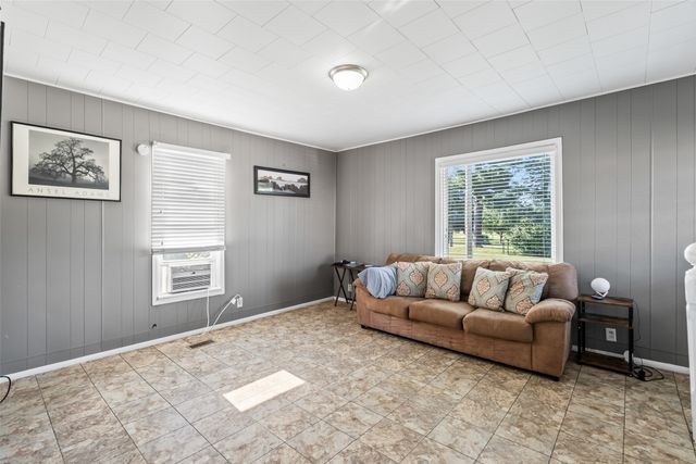107 Riverside Street, Marshalltown, IA 50158
