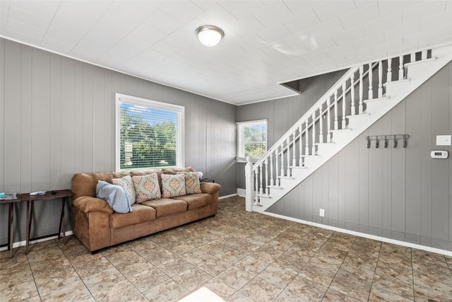 107 Riverside Street, Marshalltown, IA 50158