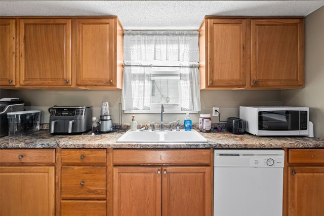 107 Riverside Street, Marshalltown, IA 50158