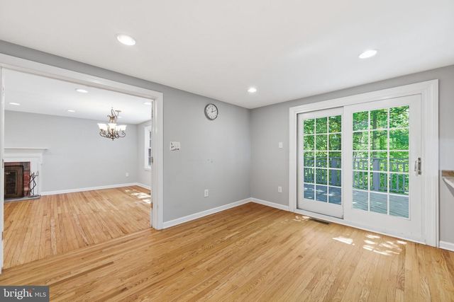 16 N LONGPOINT LN, Rose Valley, PA 19063