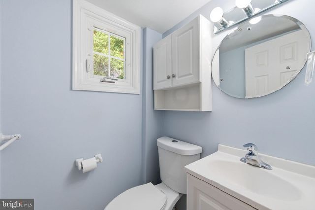 16 N LONGPOINT LN, Rose Valley, PA 19063